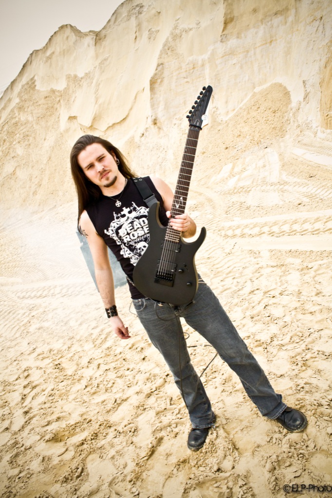 Nils Courbaron, Guitariste Guitares VGS GEWA music Nils Courbaron, Guitariste Guitares VGS GEWA music