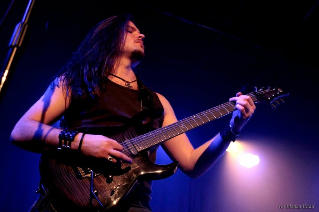 Nils Courbaron, Guitariste Guitares VGS GEWA music Nils Courbaron, Guitariste Guitares VGS GEWA music