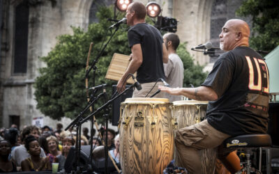 Loran Dalo, artiste LP percussions, en concert avec Danièl Waro